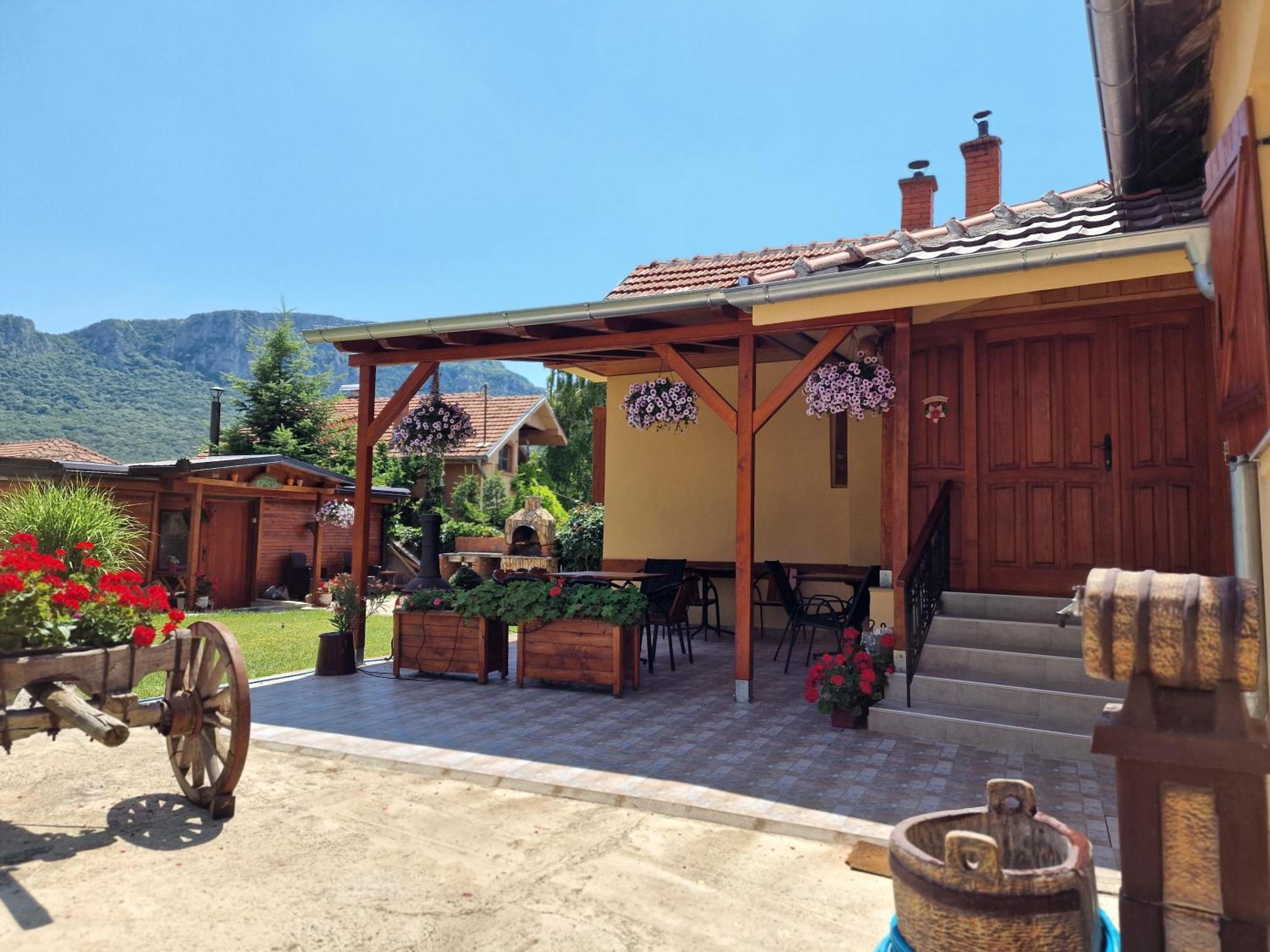 Konak -Guest House -Ramonda Serbika Ni Exteriér fotografie